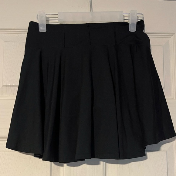 Girls black skort - Picture 1 of 4